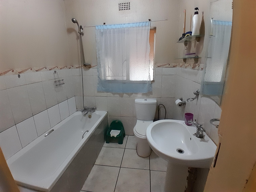 3 Bedroom Property for Sale in Oos Einde North West